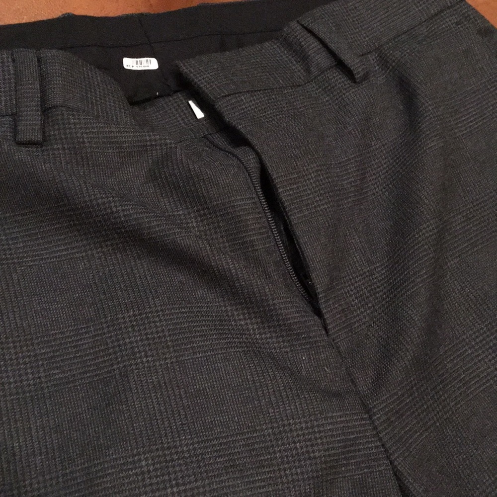 Dress Pants: Size 30x32 - Picture 2 of 2